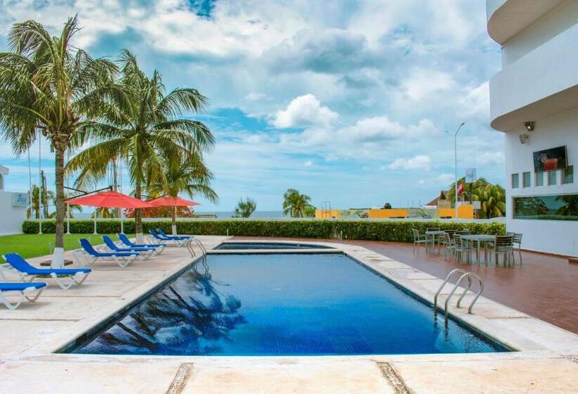 هتل Holiday Inn Campeche, An Ihg