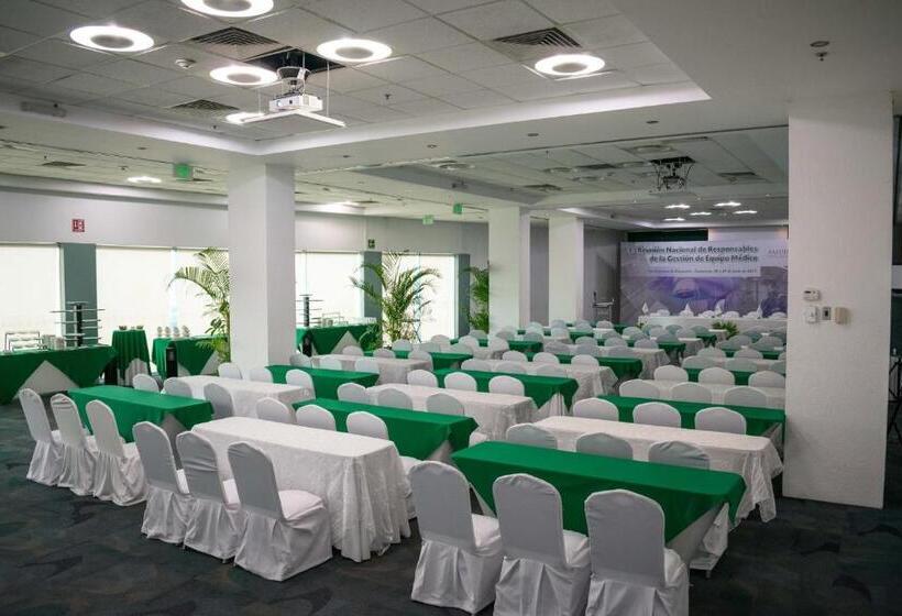 هتل Holiday Inn Campeche, An Ihg