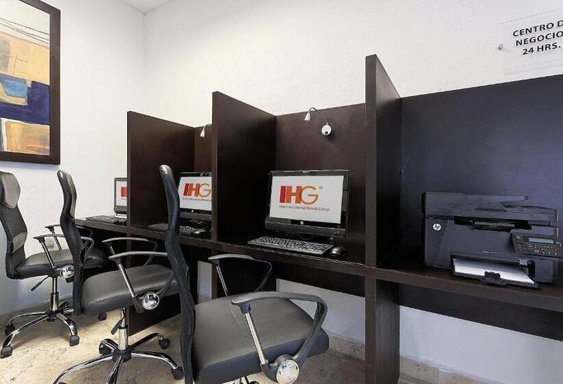 هتل Holiday Inn Campeche, An Ihg