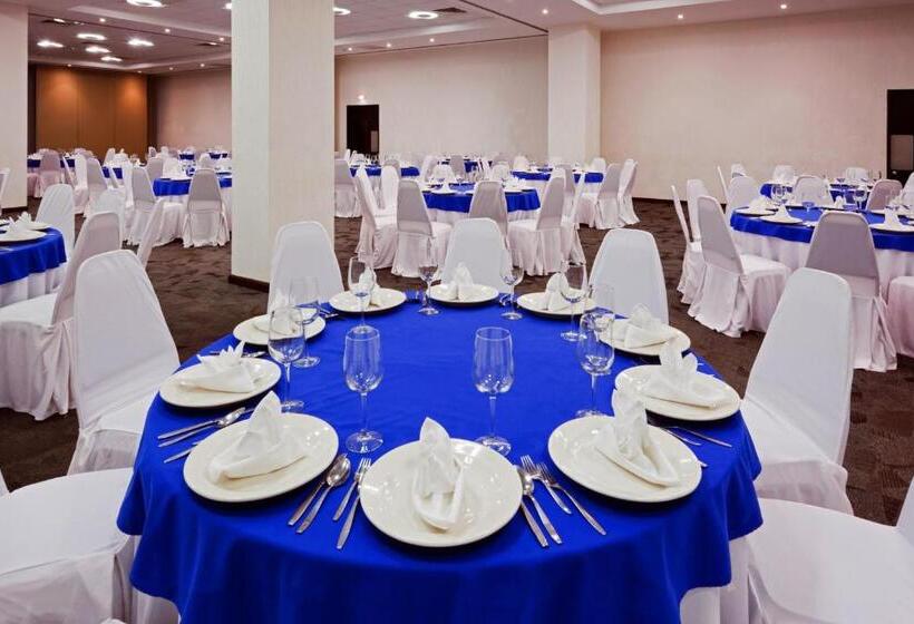 هتل Holiday Inn Campeche, An Ihg