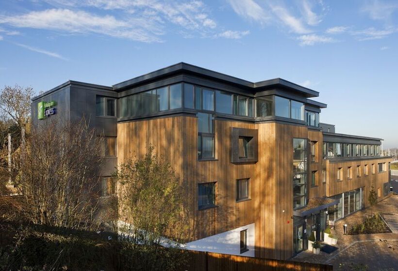 호텔 Holiday Inn Express Cambridge Duxford M11 Jct 10, An Ihg
