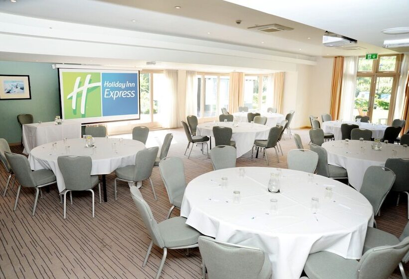 호텔 Holiday Inn Express Cambridge Duxford M11 Jct 10, An Ihg
