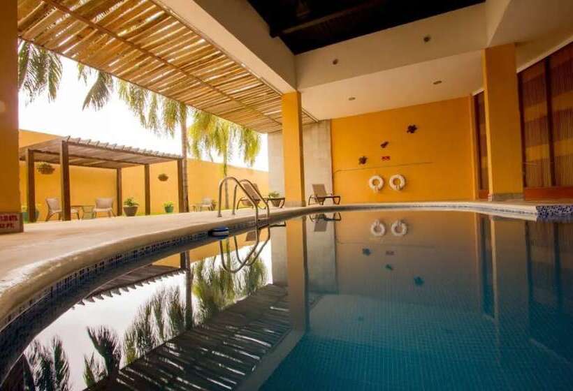 فندق Holiday Inn Express Nuevo Laredo, An Ihg