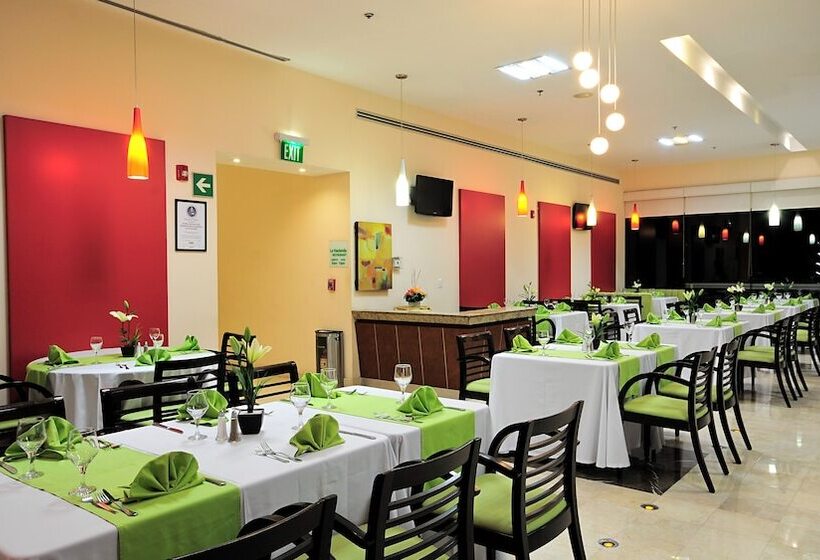 בית מלון כפרי Holiday Inn Uruapan, An Ihg