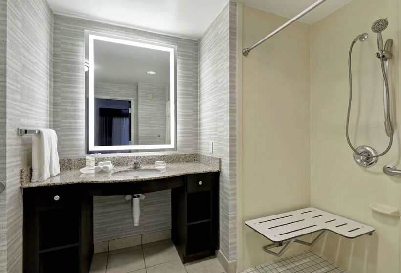 هتل Homewood Suites By Hilton Mcallen