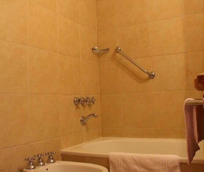 ホテル Hosteria Senderos