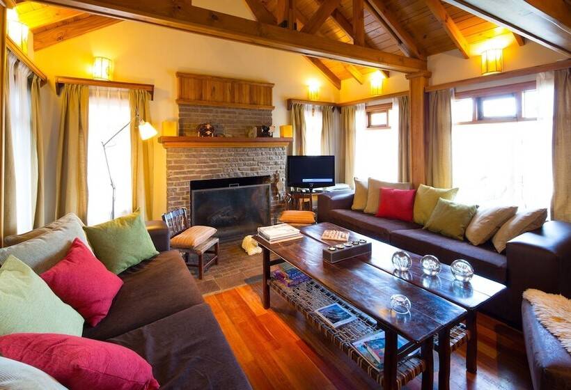 ホテル Hosteria Senderos