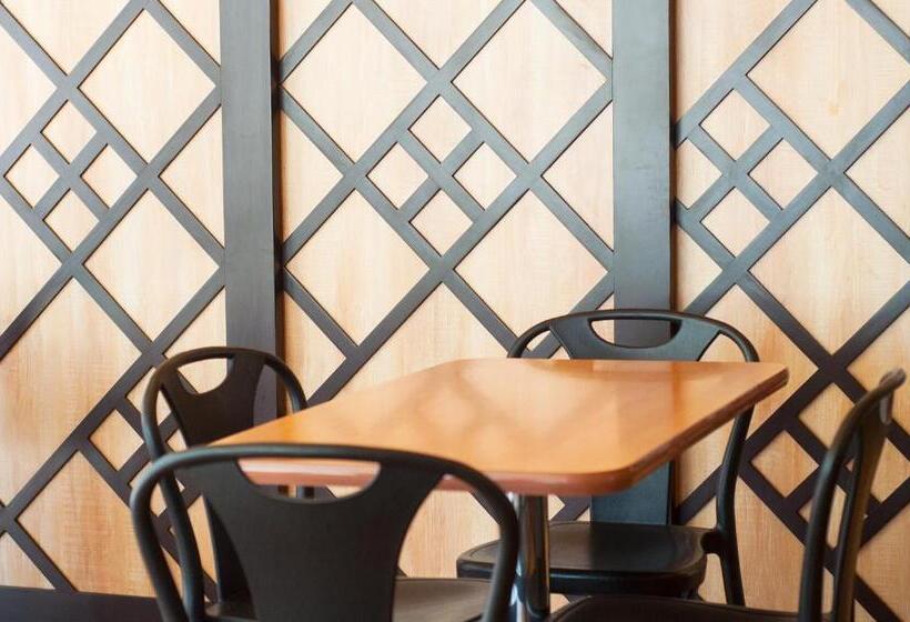 Ibeurohotel Guadalajara Expo