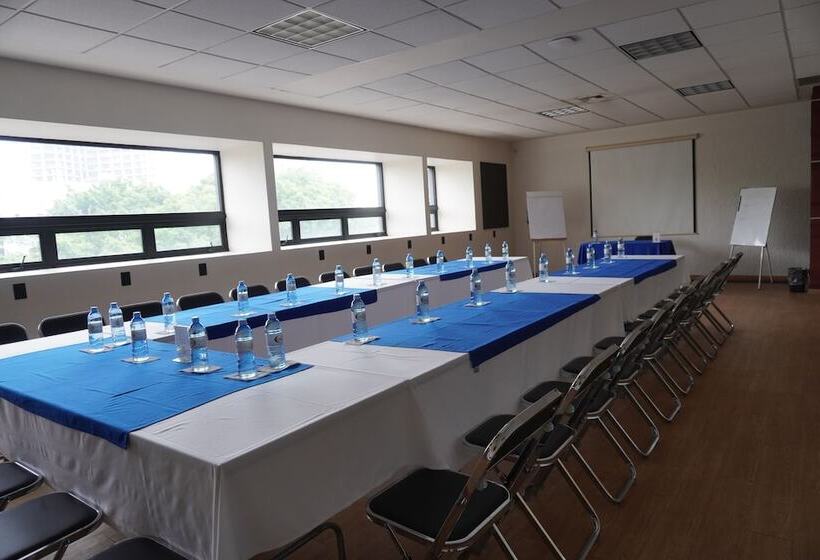 Ibeurohotel Guadalajara Expo