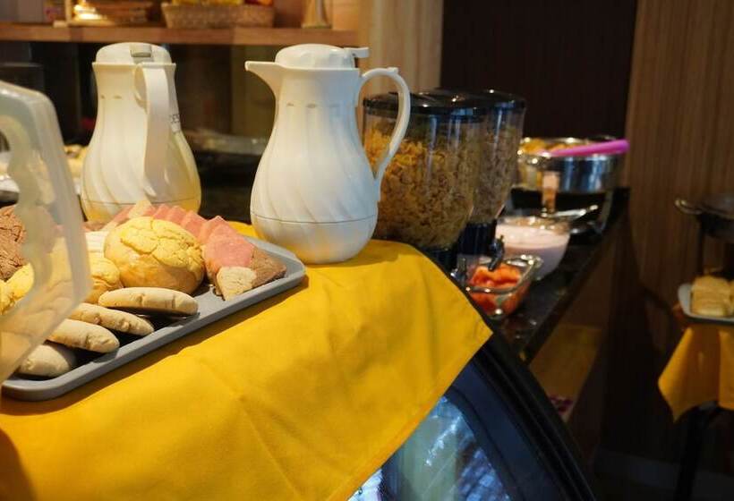 Ibeurohotel Guadalajara Expo