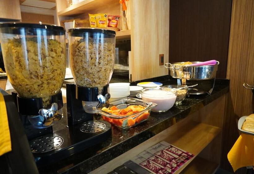 Ibeurohotel Guadalajara Expo