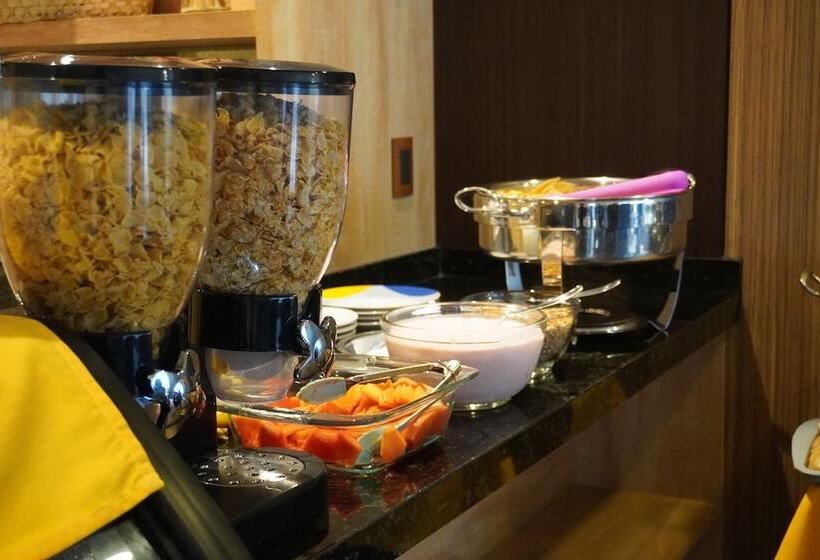 Ibeurohotel Guadalajara Expo