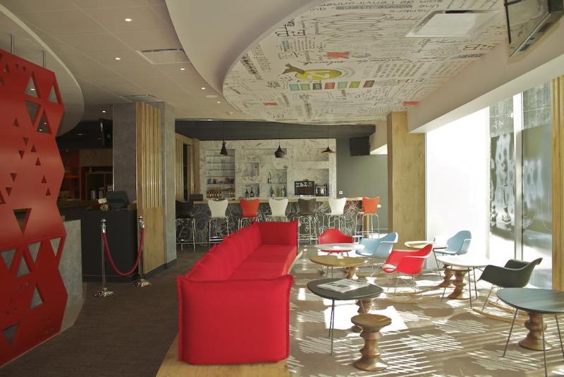 ホテル Ibis Guadalajara Expo
