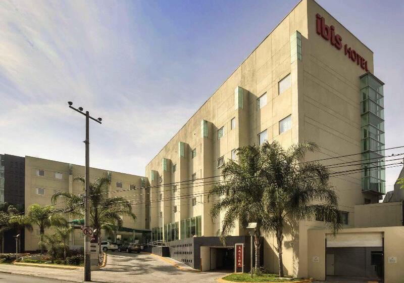 ホテル Ibis Guadalajara Expo