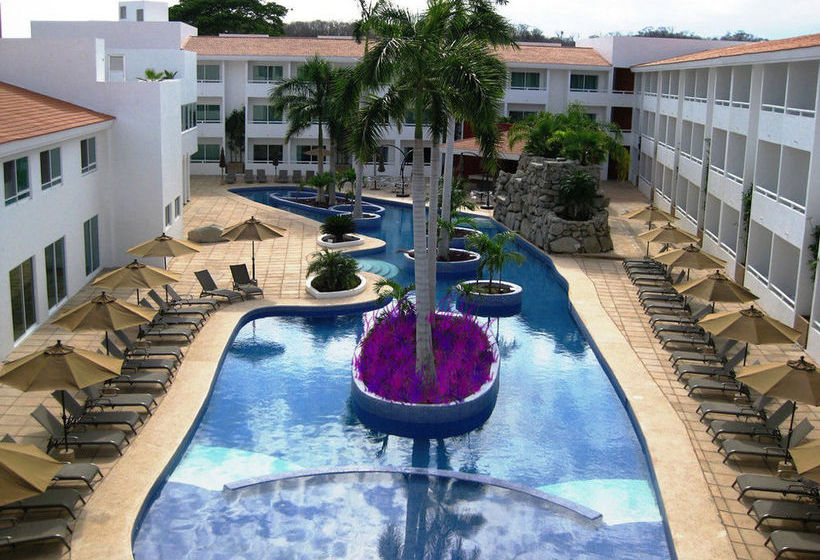 בית מלון כפרי H Huatulco