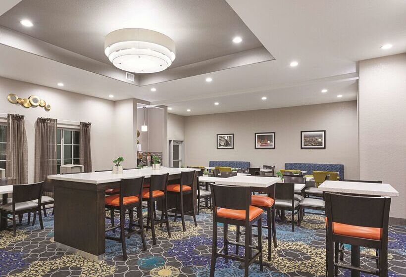 Отель La Quinta By Wyndham San Antonio Northwest