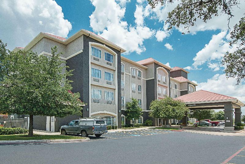 Отель La Quinta By Wyndham San Antonio Northwest