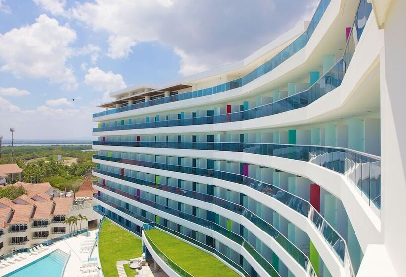 فندق Las Americas Torre Del Mar