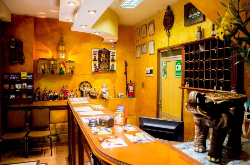 هتل Las Brisas Centro