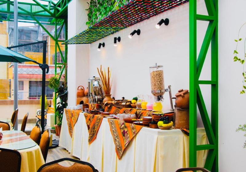 هتل Las Brisas Centro