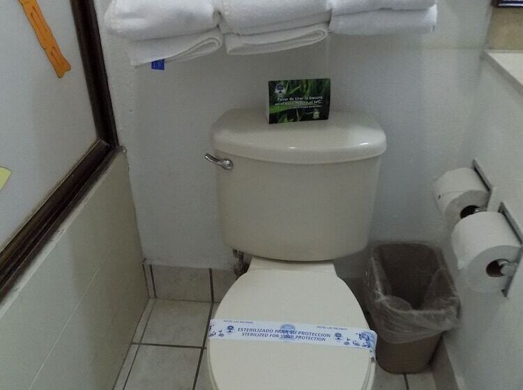 ホテル Las Palomas