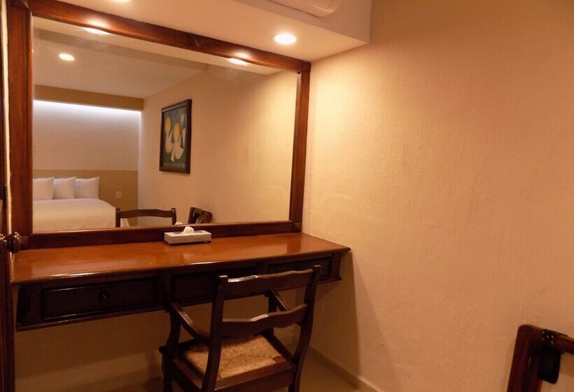 ホテル Las Palomas