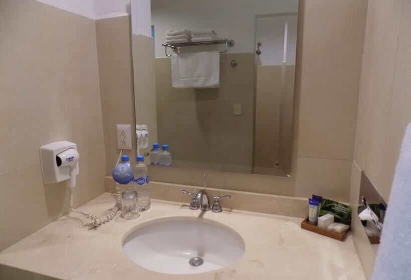 ホテル Las Palomas