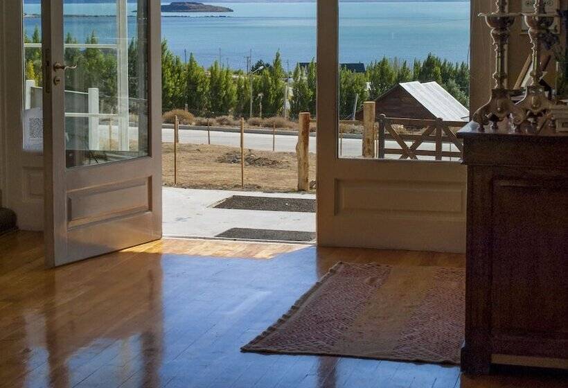 ホテル Los Ponchos