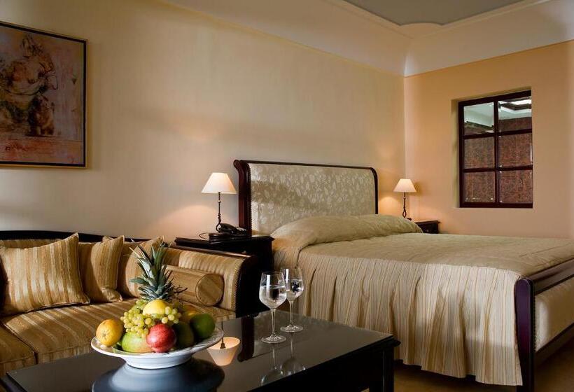 בית מלון כפרי Maison Des Lys  Luxury Suites