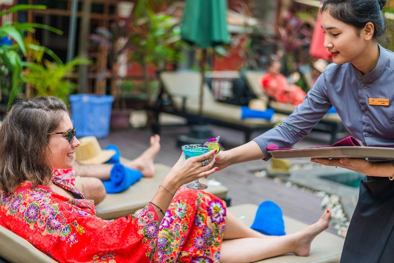 ホテル Mekong Angkor Palace