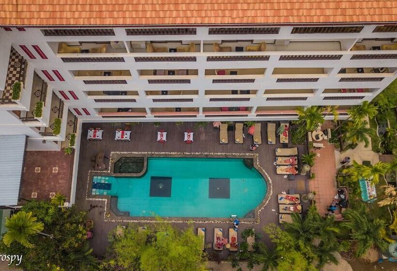 ホテル Mekong Angkor Palace