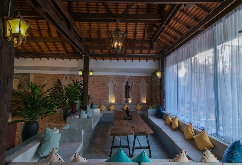 ホテル Mekong Angkor Palace