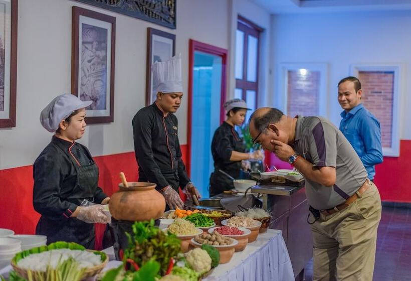 ホテル Mekong Angkor Palace