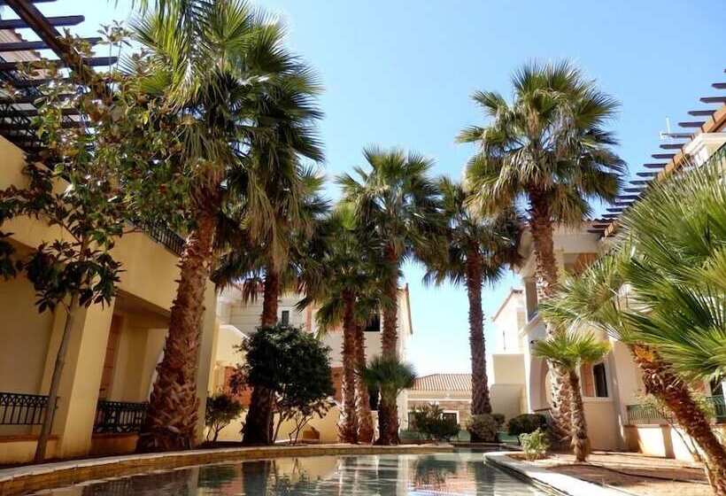 בית מלון כפרי Messina Resort