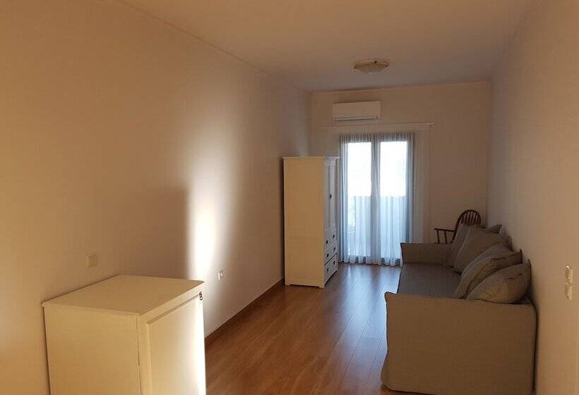 בית מלון כפרי Messina Resort