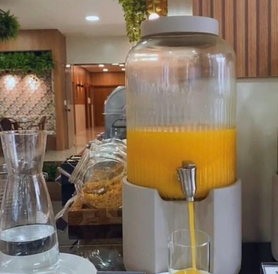 Mogano Premium Hotel Eletroposto