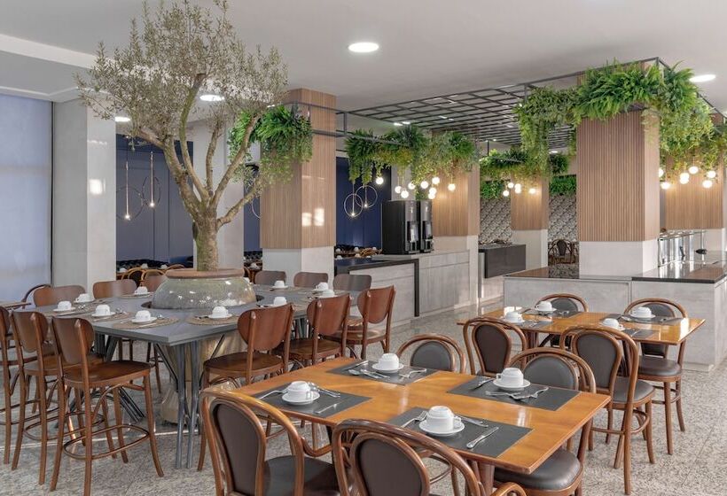 Mogano Premium Hotel Eletroposto