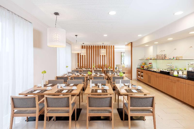 호텔 NH Frankfurt Messe