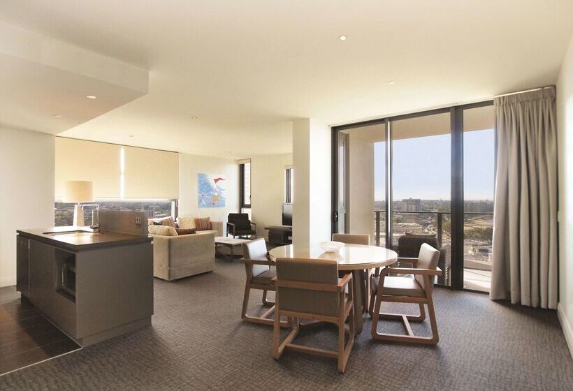 ホテル Oaks Redcliffe Mon Komo Suites