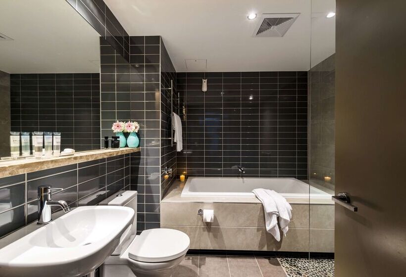 ホテル Oaks Redcliffe Mon Komo Suites