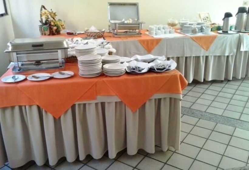 ホテル Oft Plaza Oeste