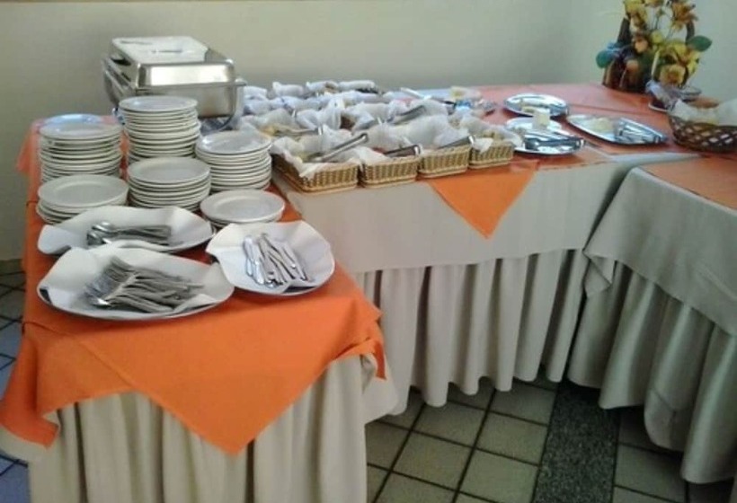 ホテル Oft Plaza Oeste