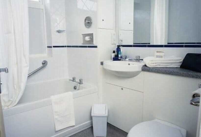 호텔 Pakefield Holiday Village   Adults Only