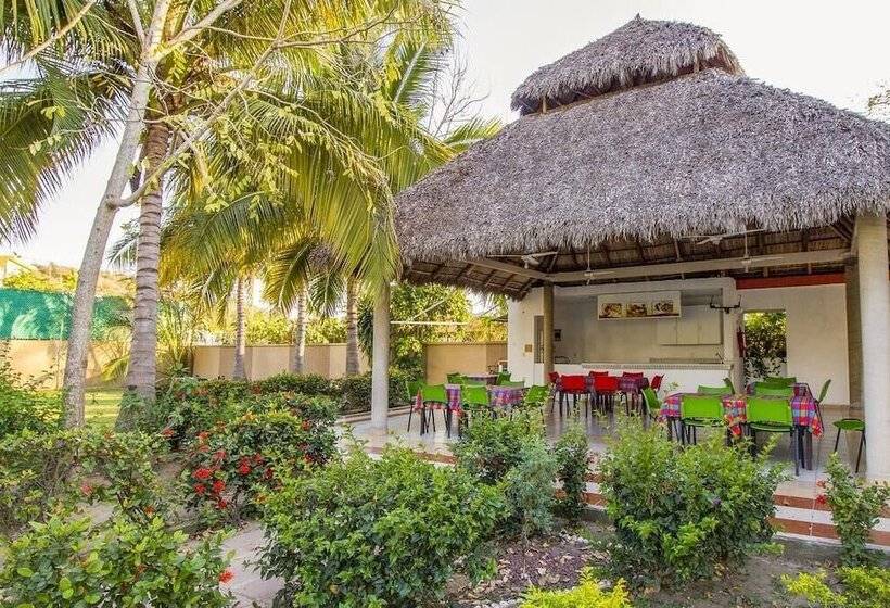 هتل Parotas Manzanillo