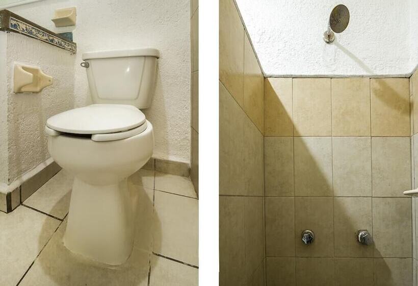 هتل Parotas Manzanillo