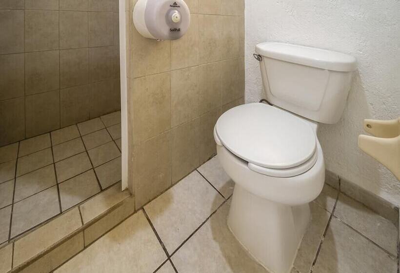 هتل Parotas Manzanillo