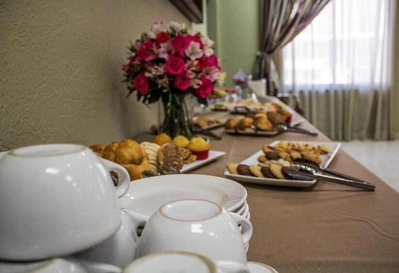 هتل Plaza Campeche