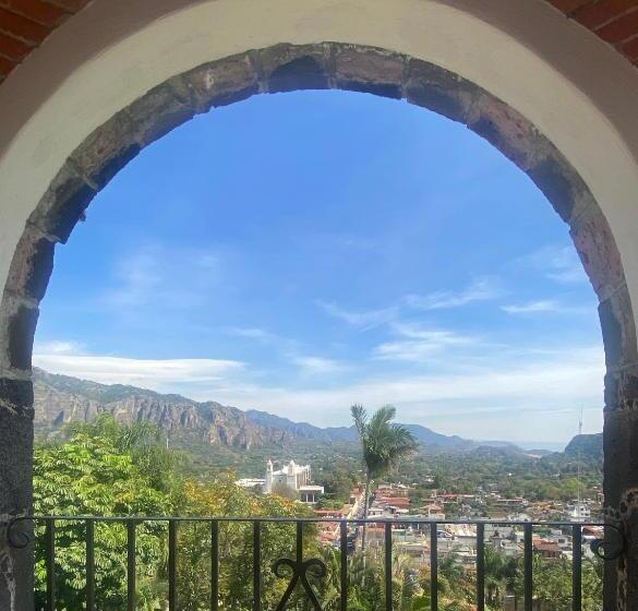 Posada Del Tepozteco   Hotel & Gallery
