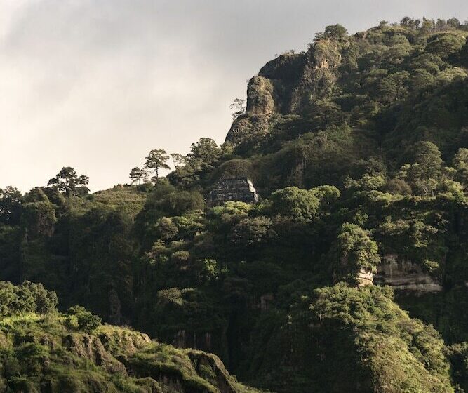 Posada Del Tepozteco   Hotel & Gallery