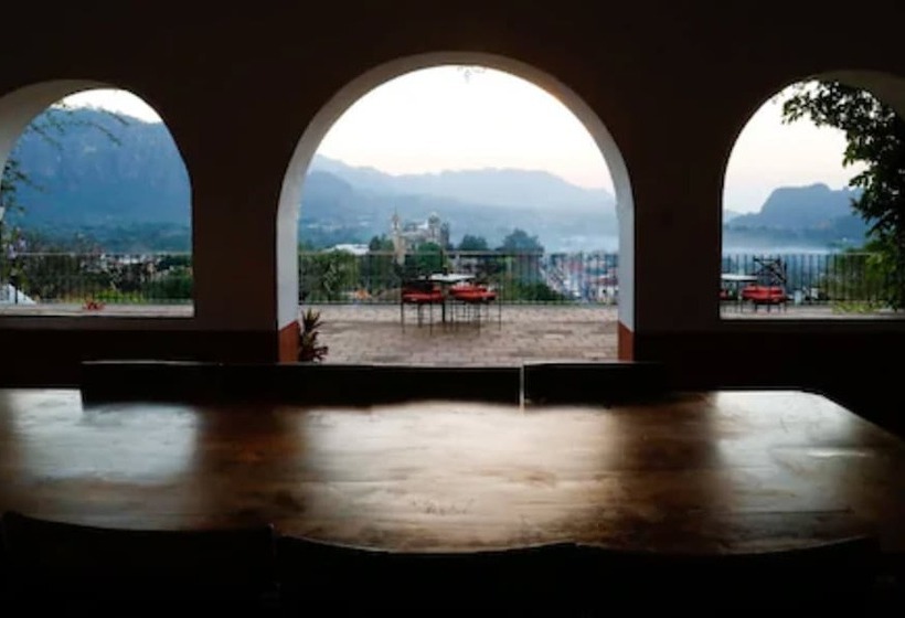Posada Del Tepozteco   Hotel & Gallery